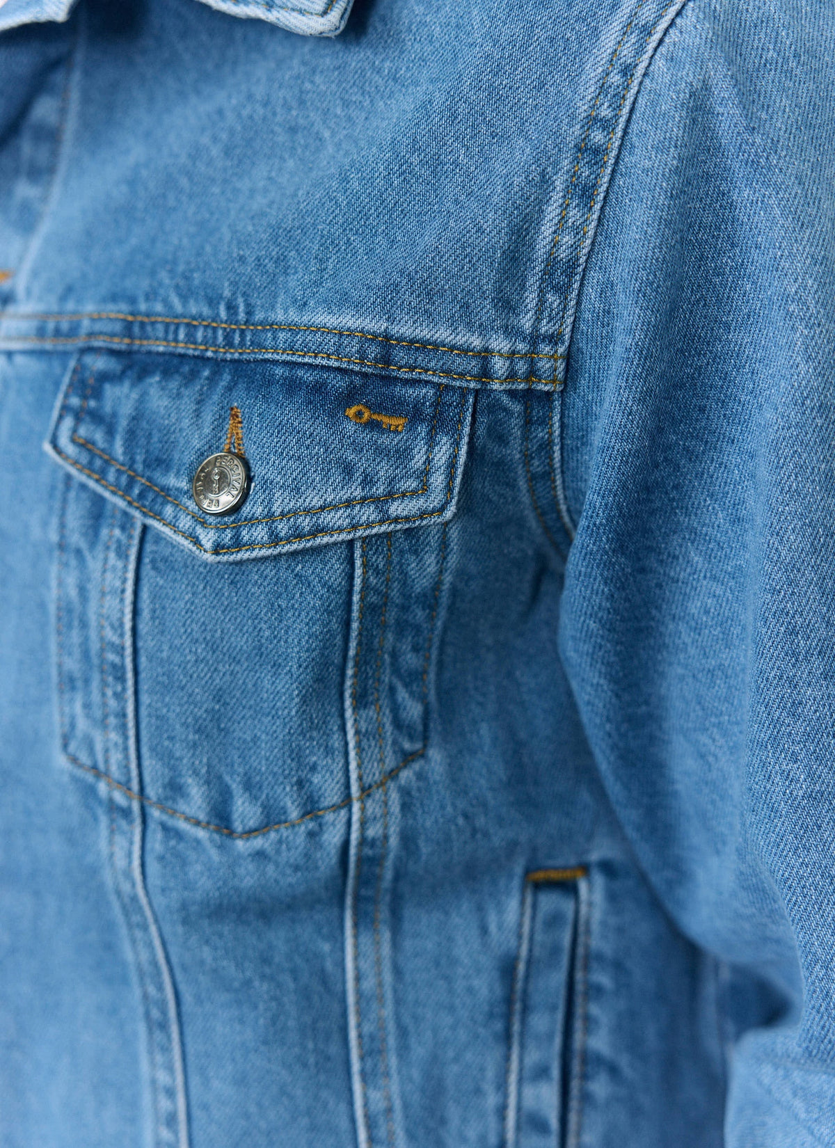 Men's Denim Trucker Jacket - Light Wash Blue