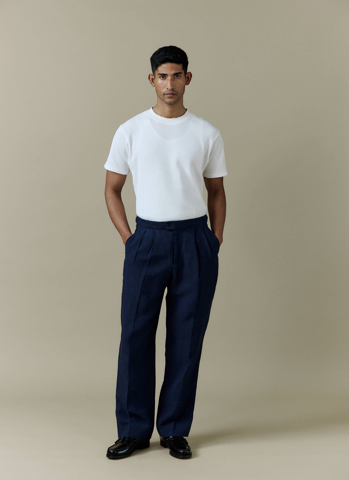 Men's Pleated Suit Trousers - Linen - Navy Blue