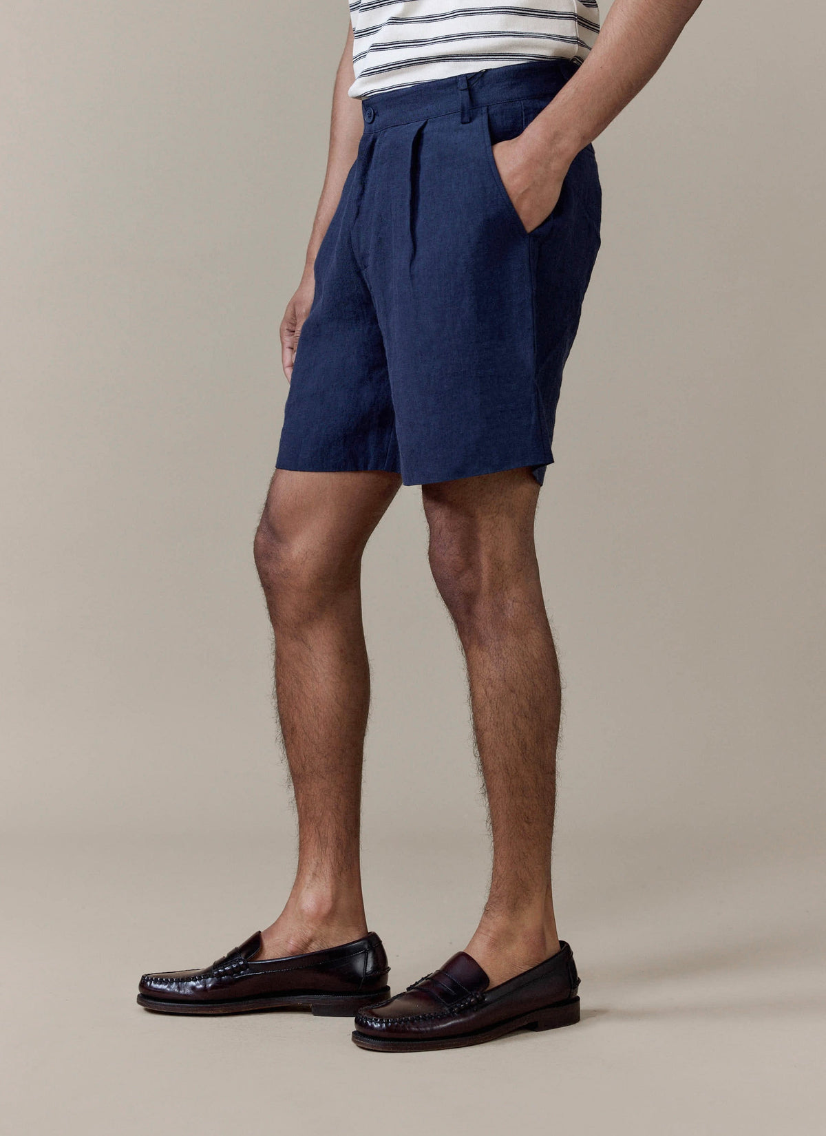 Men's Navy Pleated Tailored Linen Shorts