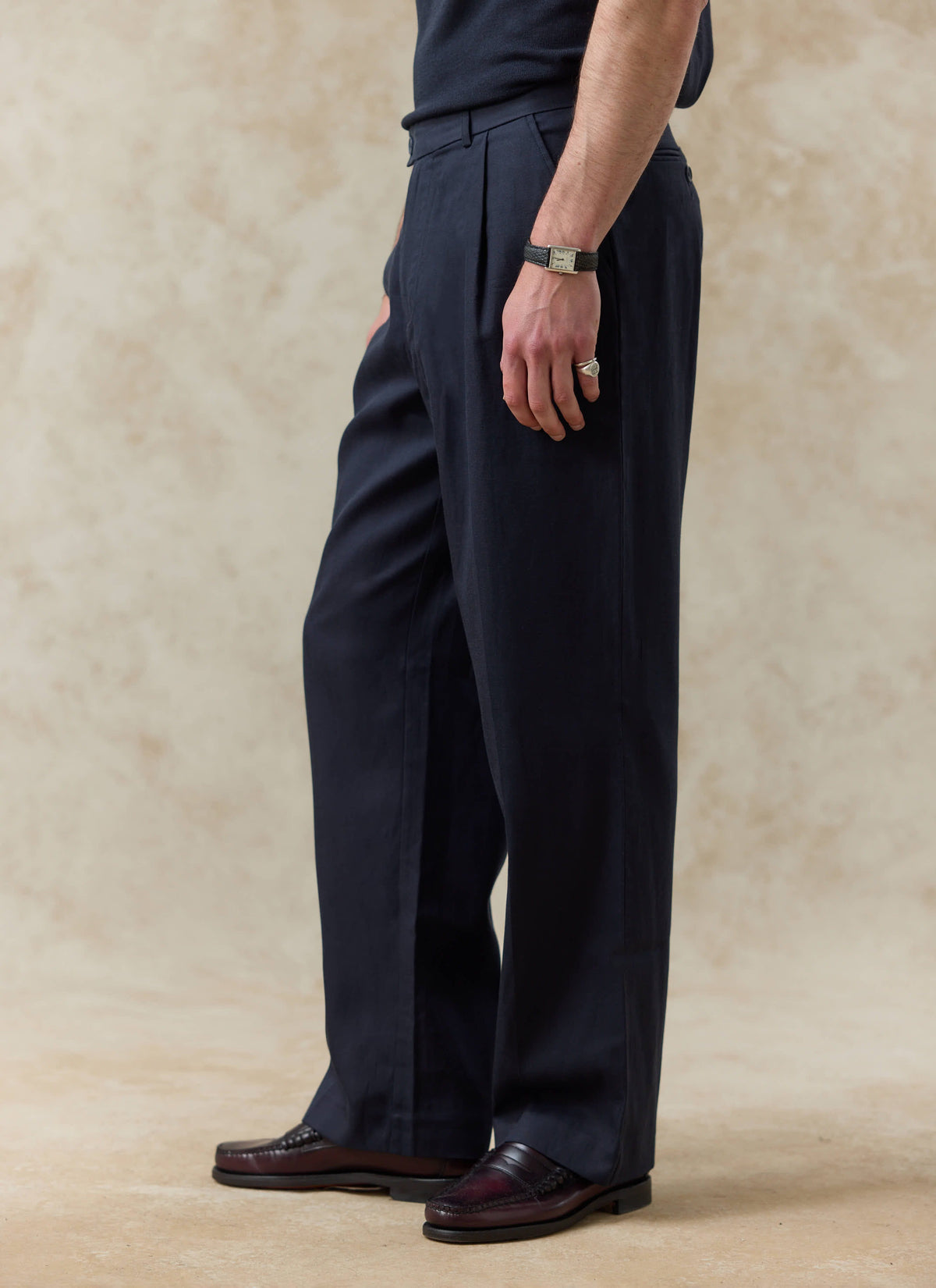 Men's Pleated Trousers - Relaxed Fit - Navy Blue - Lyocell
