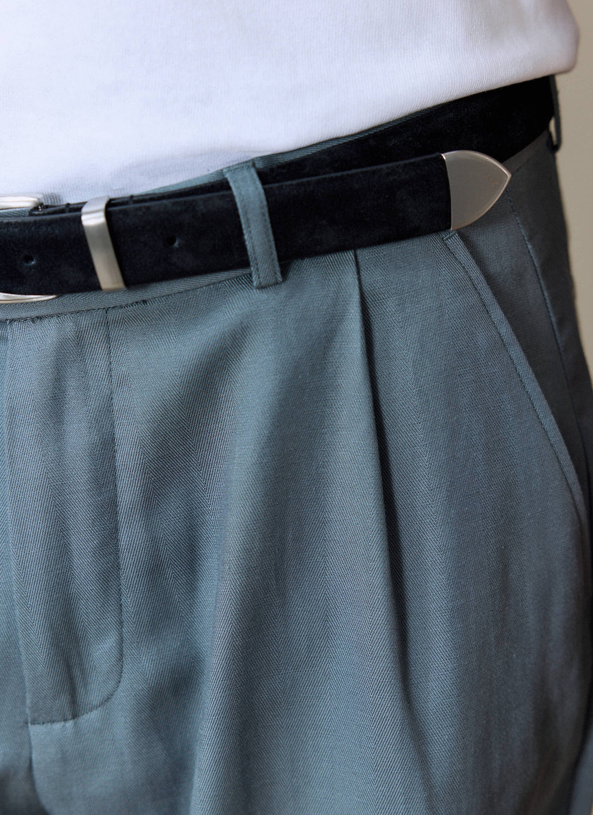 Men's Pleated Trousers - Relaxed Fit - Slate Blue - Lyocell