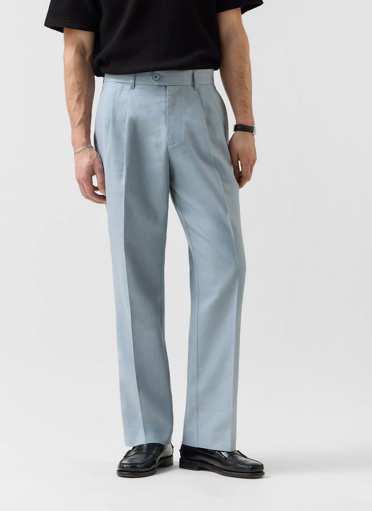 Men's Pleated Trousers - Tailored Linen Suits - Light Blue