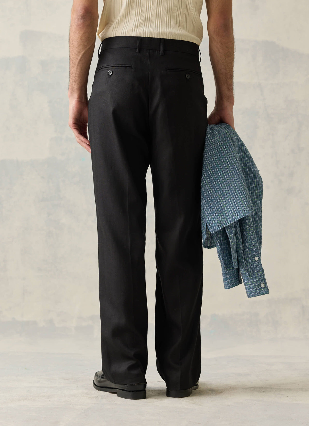 Men's Tailored Pleated Trousers - Lyocell Blend - Black