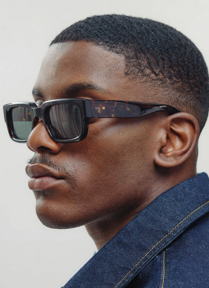 P002-E20 Demi Brown Tortoise Sunglasses - Bottle Green Lenses